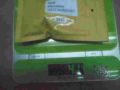 Batterie Trennrelais Mercedes-Benz E M S R V SL A0025422619 Tyco V23134J52X361