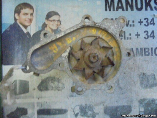 Wasserpumpe Nissan Navara D40 2.5 DCI 21010EB300 21010-EB300