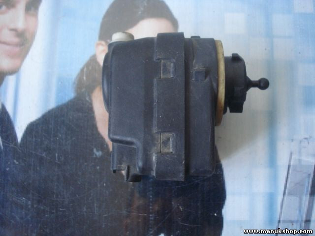 Stellmotor Scheinwerfer Peugeot Expert Partner 205 607 806 9632162280 / 6224C0