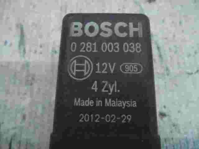 Glühzeitsteuergerät Vorglührelais VW Polo 0281003038 BOSCH 038907281D