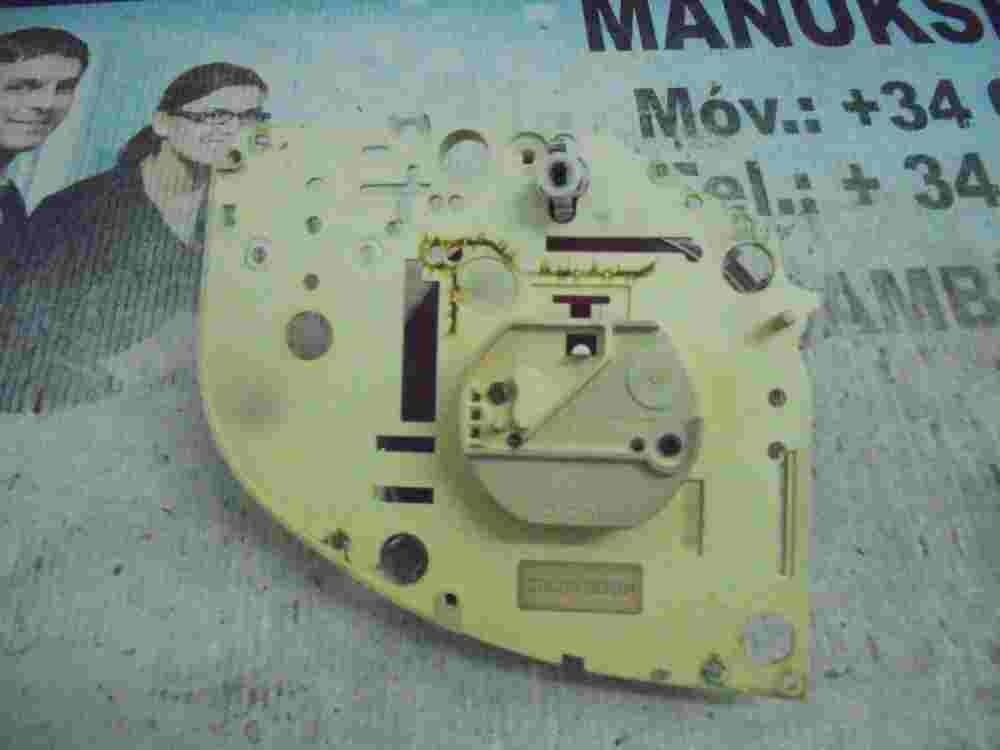 Zeituhr Uhr Instrument Tacho Audi 80 90 100 200 88311155 VDO 370218083004