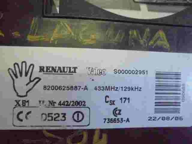 Steuergerät Kartenleser Renault Espace 8200625887A Valeo S000002951 736653A