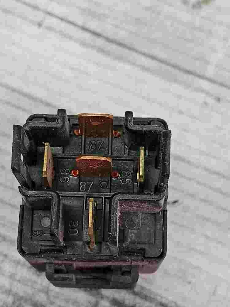 Leistungsrelais Hyundai Elantra Accent HMC 9522537280 95225-37280 12V Deco ZIV