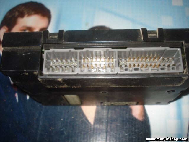 Steuergerät Multifunktion Land Rover Freelander YWC106080 27VT CCU 52010469D