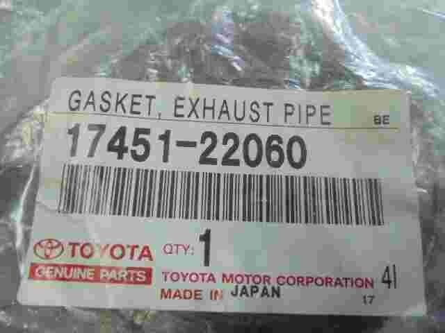 Clamp Exhaust Pipe  Toyota Lexus RX 330 RX 350 1745122060 17451-22060