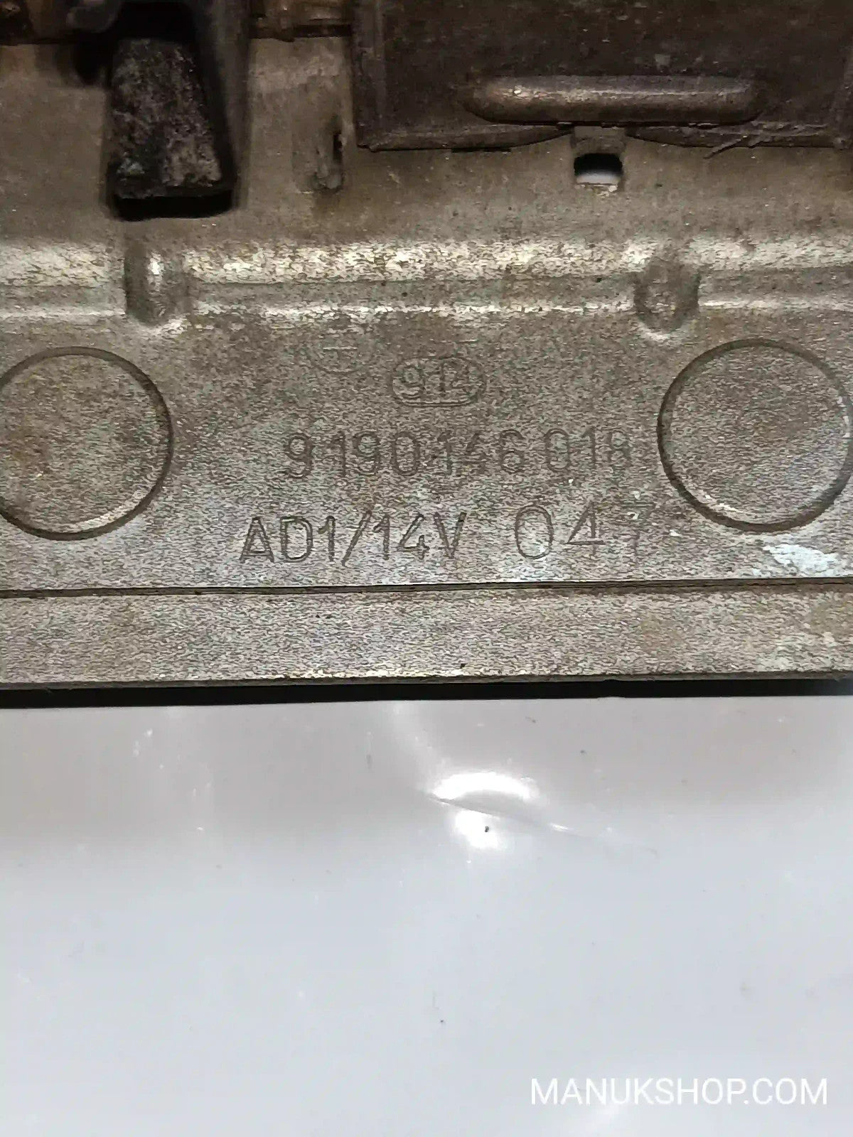 Spannungsregler  Renault R 18 9190146018 BOSCH AD114V047 AD1/14V 047