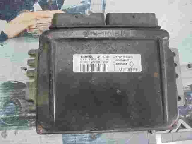 Motorsteuergerät Renault Laguna 7700114969 8200044437 SIEMENS S110130218A