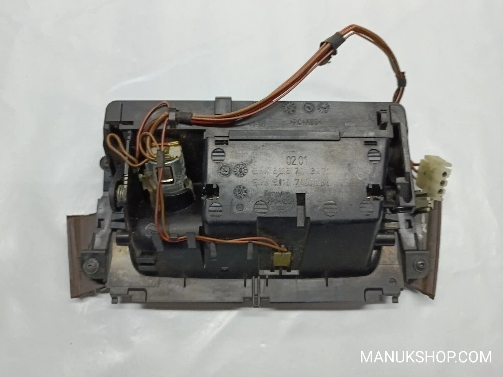 Aschenbecher BMW E90 E8X51167078571 E8X 5116 7078571 E9X51167129555 E9X 7129555