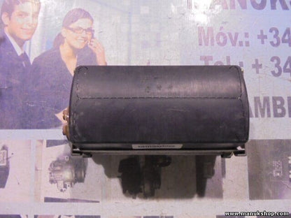 Beifahrer Mercedes Benz ML W163 A1638600705 P/N 30326677B WM57019010075