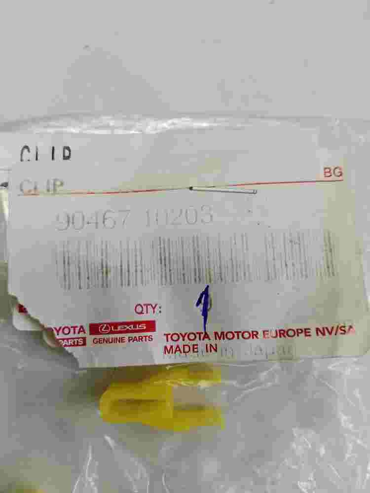 Clip  Toyota Corolla 9046710203 90467-10203