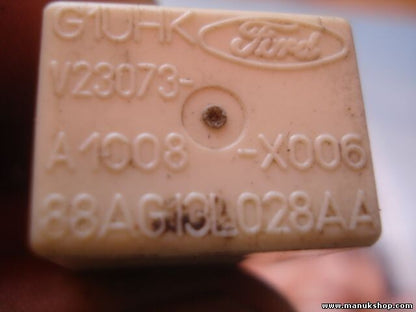 Relais Ford Escort GAL Fiesta Mondeo B47PG 88AG13L028AA B47PG 88AG 13L028AA