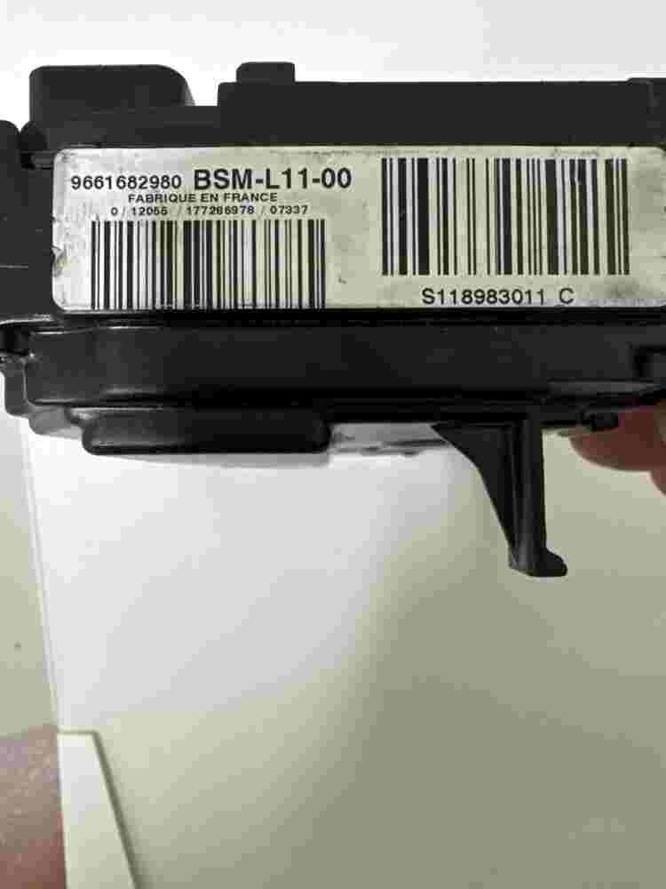 Sicherungskasten Peugeot 407 Citroen BSM-L11-00 9661682980 SIEMENS S118983011C