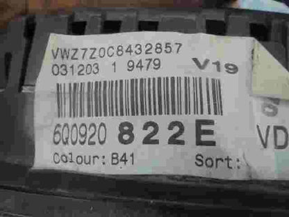 Kombiinstrument Tacho VW Polo 6Q0920822E 6QO920822E VDO WVZ7Z0C8432857 B41 V19