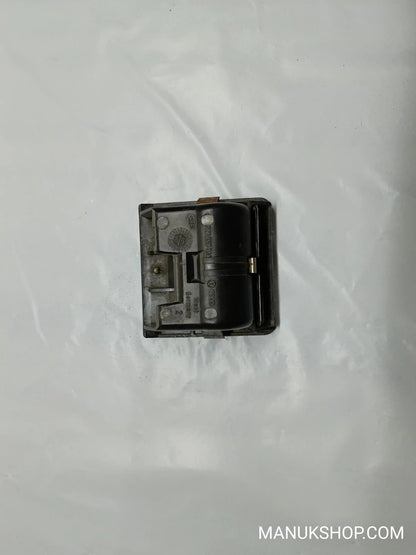 Aschenbecher VW Volkswagen Passat 321857961