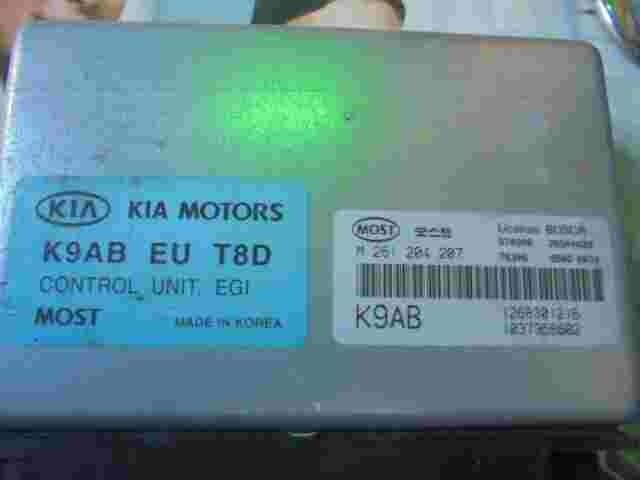 Motorsteuergerät Kia Clarus K9ABEUT8D  1268301216 1037358602 MOST M261204207