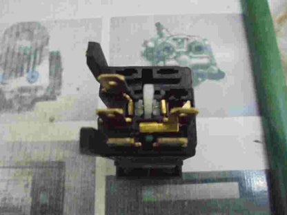 Nebelscheinwerfer Schalter Nissan Atleon 253709X001