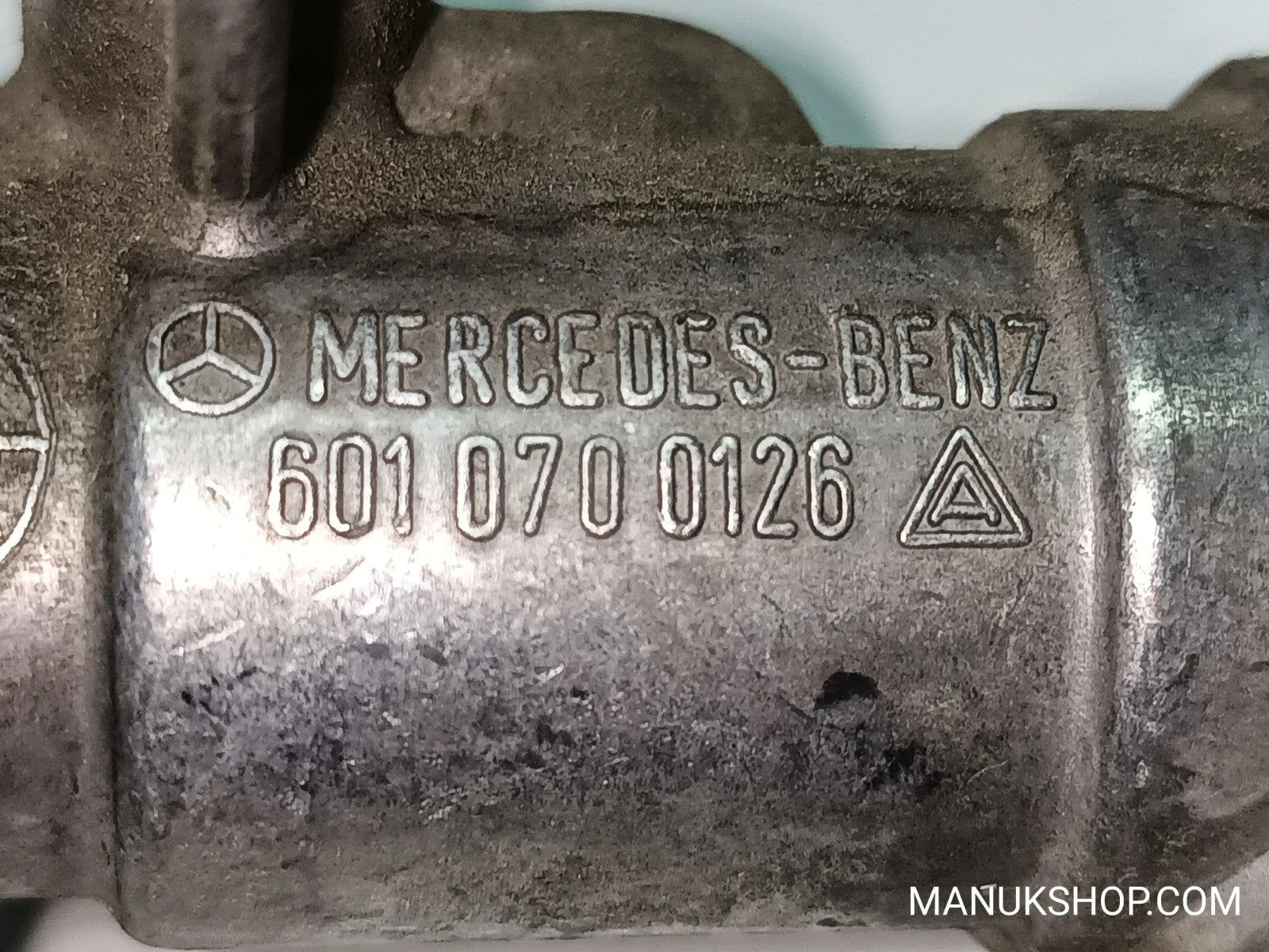 Thermostat Mercedes-Benz W124 W902 W210 W203 OM611 OM61  6010700126 601 070 0126