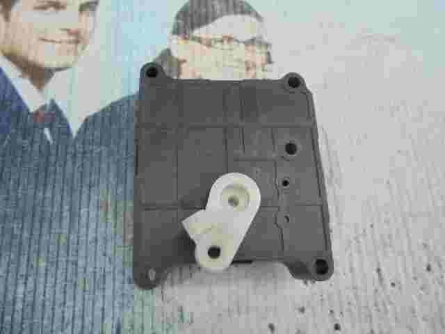Stellmotor Heizung Mitsubishi Space Star MR910476 CAB501A050 0Y16 PP-GF10-PS25