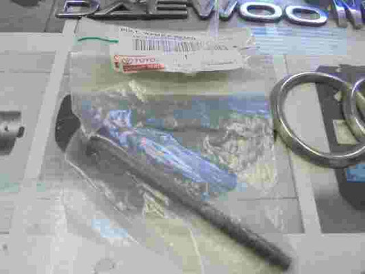 Bolt Washer Based  Toyota Land Cruiser (100) 9010508338 90105-08338