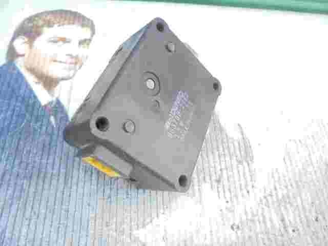 Stellmotor Heizung Mitsubishi Pajero DENSO 0637002982 063700-2982 12V 8L