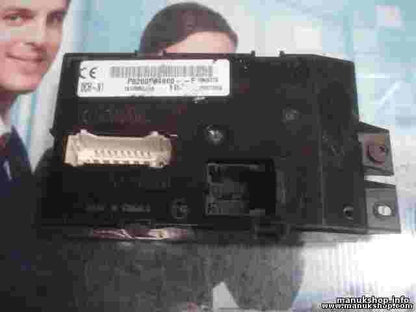 Sicherungskasten Renault P8200584660P P8200584660-P UCH-N1 281188538A