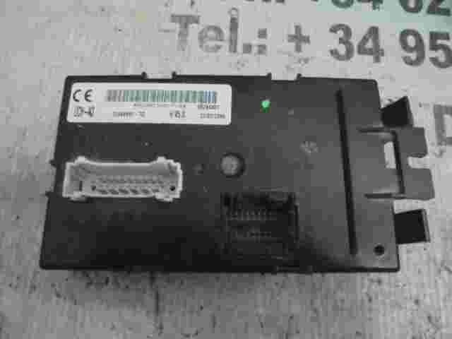 2776 UCH Renault Trafic Opel Vivaro Nissan Primastar UCH-N3 P8200156017D