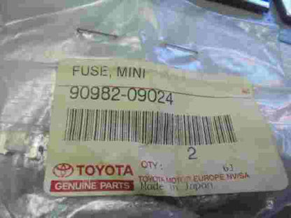 Fuse Mini  Toyota Lexus RZ 450E IS 350C 9098209024 90982-09024