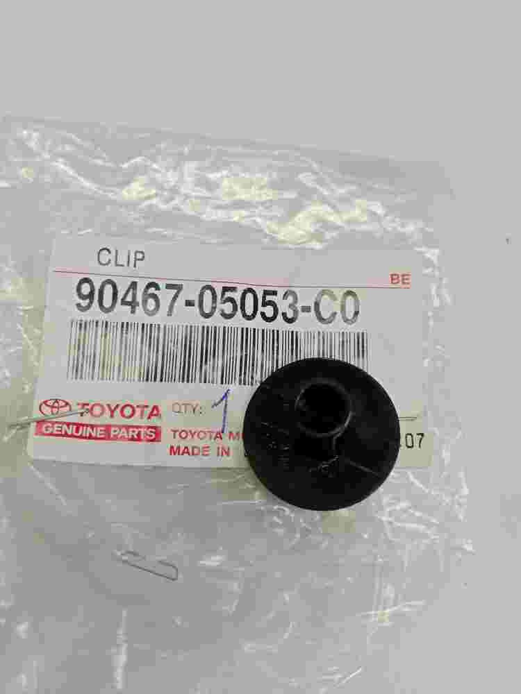 Clip  Toyota Corolla 9046705053C0 90467-05053-C0