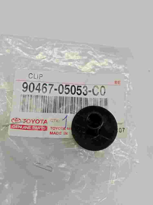 Clip  Toyota Corolla 9046705053C0 90467-05053-C0