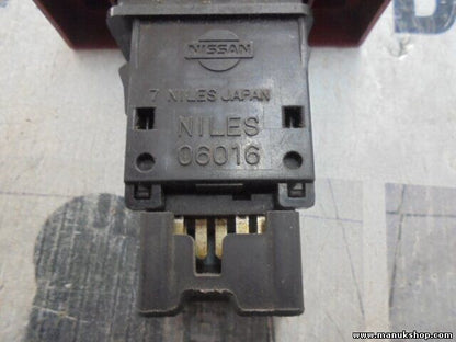 Warnblinkschalter Nissan X-Trail NILES 06016