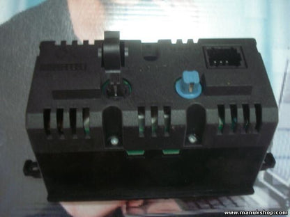Uhr Digitaluhr Renault Safrane BORG 7700808845