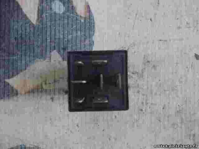 Relais   Alfa Romeo 166 60619912 SDCB883 81712