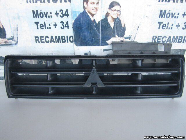 Frontgrill Grill Kühlergrill Mitsubishi Pajero Montero 2002 MR30064344