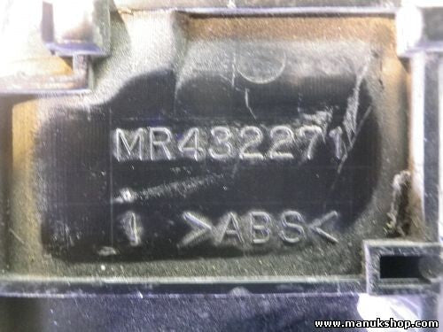 Türgriff Griff innen Vorne Links Montero Pajero III V70 3.2 DI-D 03-06 MR432271