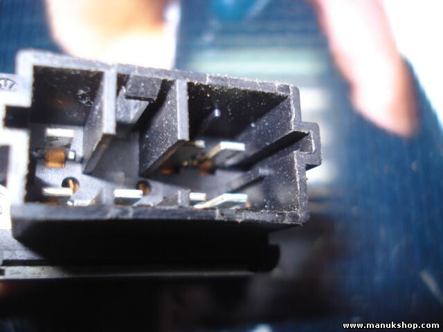Fensterheber schalter Peugeot 307 A3126 PA66GF30