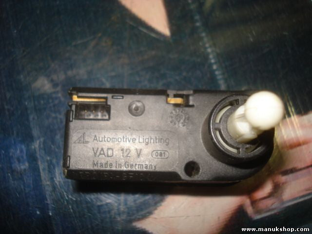 Stellmotor Scheinwerfer LWR Leuchtweitenregulierung Corsa C Zafira B 0307853306