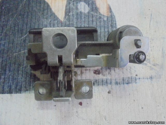 Handschuhfach schloss Nissan Terrano II R20 68500-0F000 LH 685000F000LH