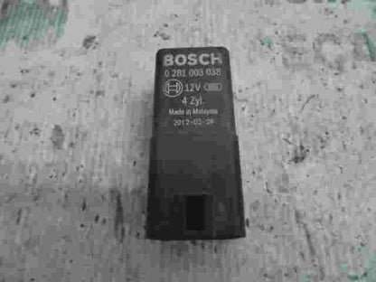 Glühzeitsteuergerät Vorglührelais VW Polo 0281003038 BOSCH 038907281D