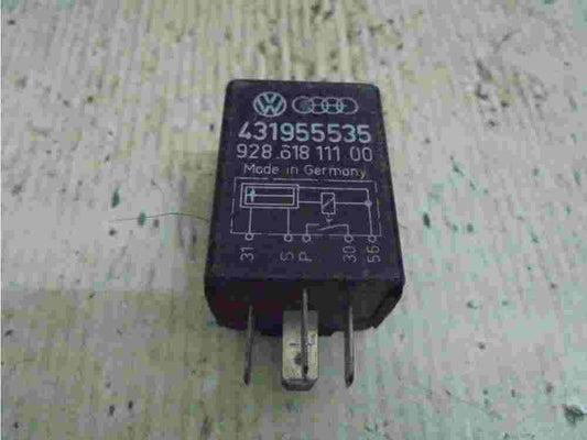 Relais Audi VW Volkswagen Passat B4 431955535 92861811100 928 618 111 00
