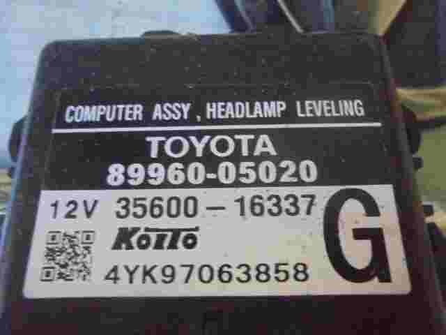 Lichtmodul Toyota Avensis 8996005020 89960-05020 3560016337 4YK97063858