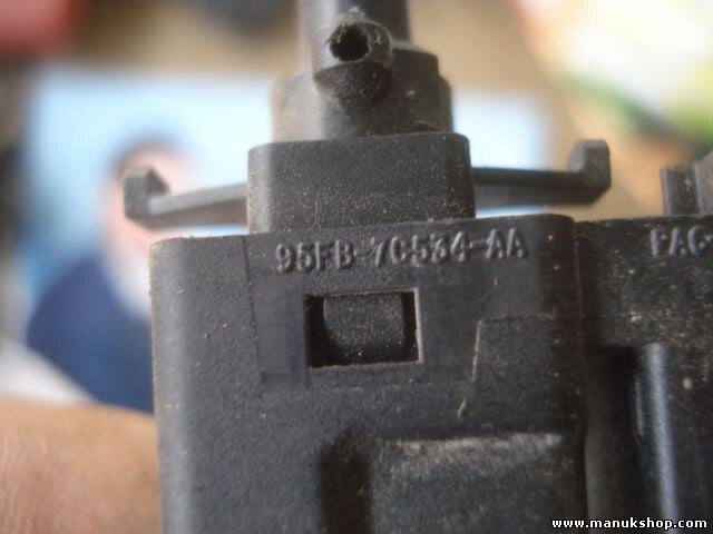 Schalter Kupplungsschalter Ford KA 95FB-7C534-AA 95FB7C534AA