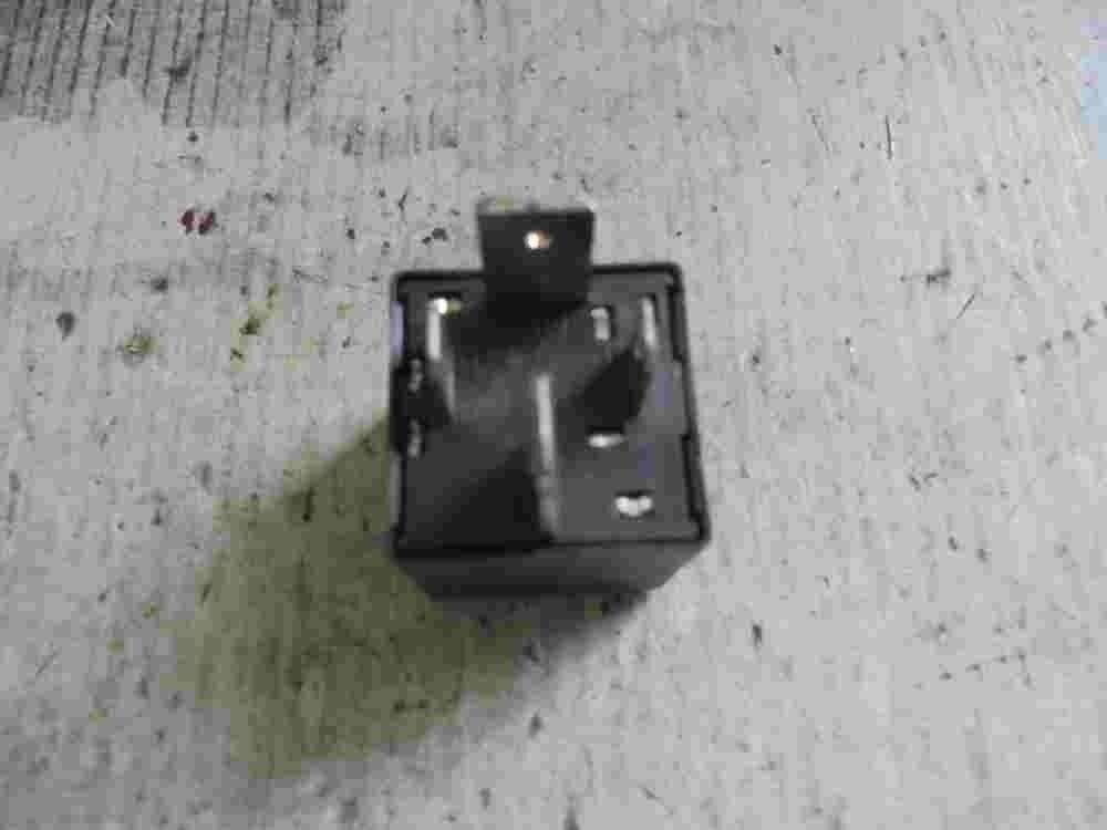 Relais Iveco Daily Lancia Lybra Fiat 46520419 OMRON B047 12V 50A