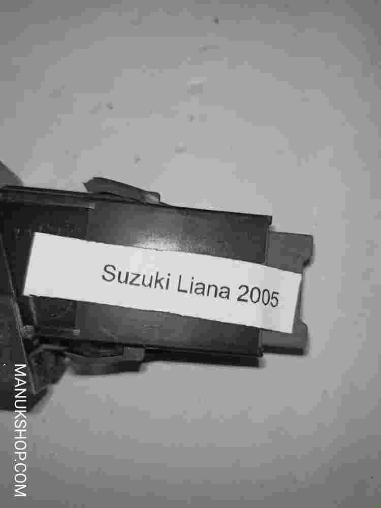 Warnblinkschalter  Suzuki Liana