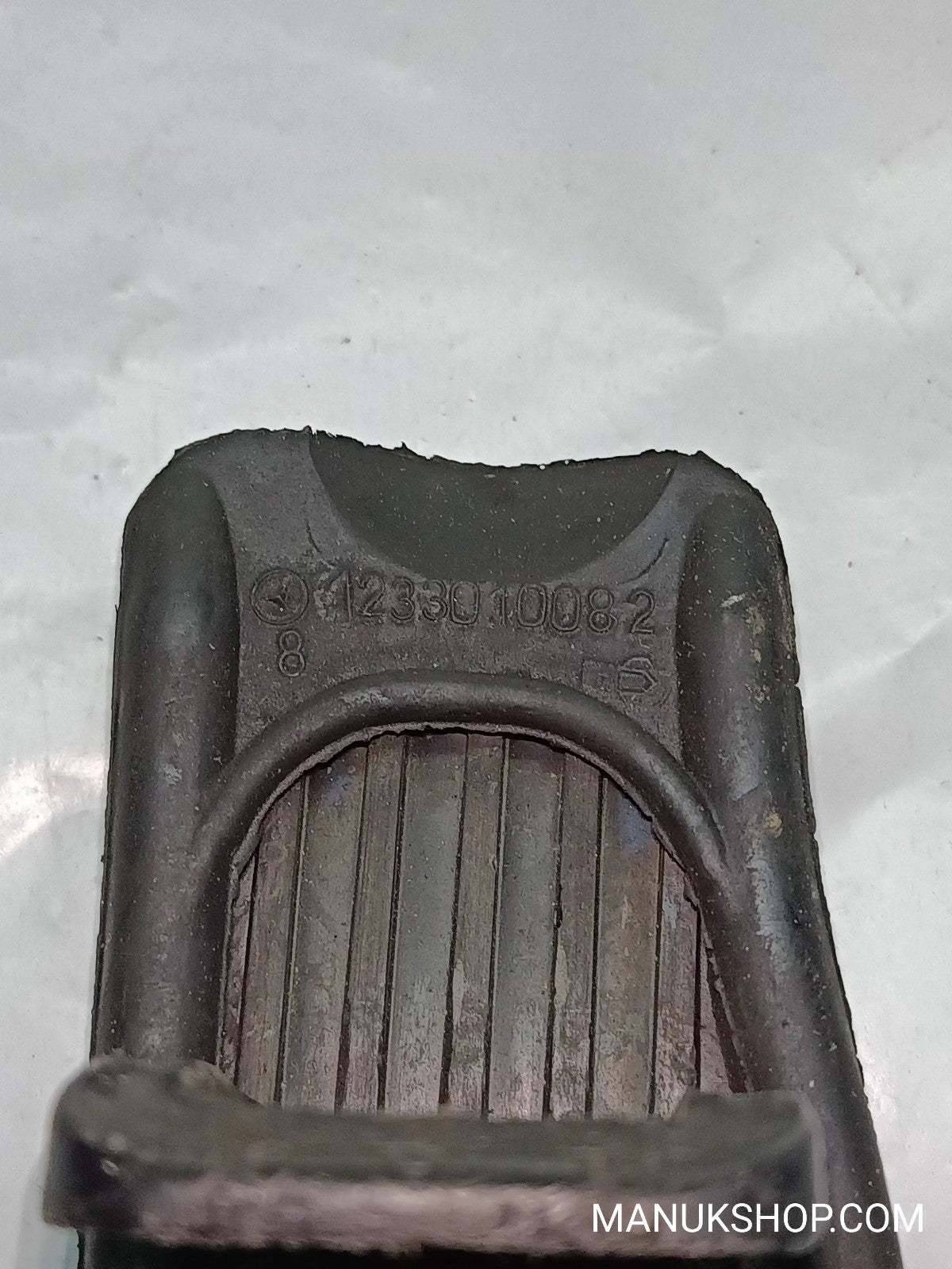 Gaspedalstellung Mercedes-Benz W124 W126 1263000504 126 300 05 04 1233010082