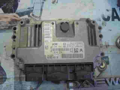Motorsteuergerät Peugeot 9662545880 9652552380 9652552380 id01 BOSCH 0261208904