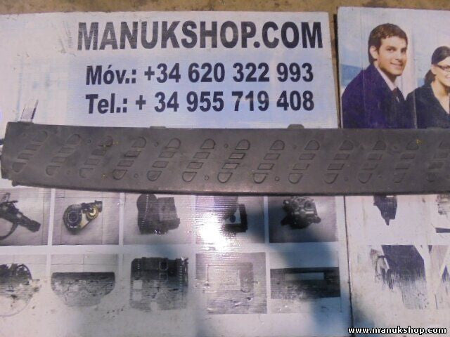 Heckstoßfängerabdeckung Mitsubishi Pajero 2000-2006 MN117177