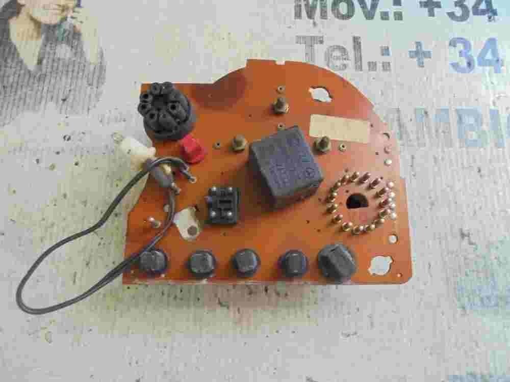 Kombiinstrument Tankanzeige Mercedes-Benz W124 3SB00439300 HELLA 0005424723