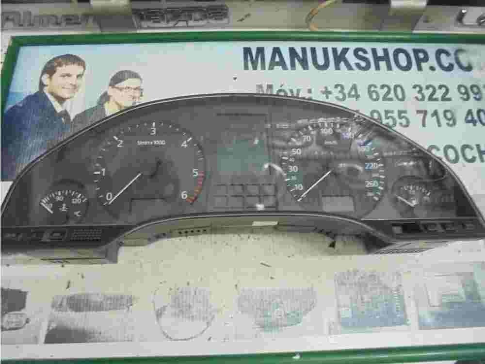 Kombiinstrument Tacho Audi A8 4D 4D0919033AE 4D0 919 033 AE 4DO919033AE