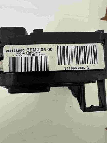 Sicherungskasten Citroen C5 C4 Peugeot 307 9661682880  S118983005Q S118983005 Q
