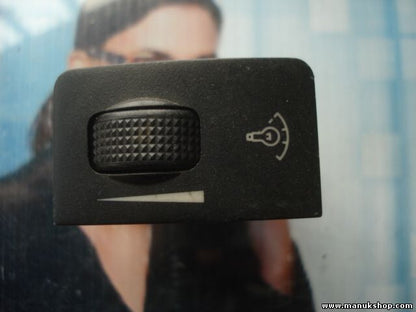 Schalter Tachobeleuchtung Daewoo 0H29A